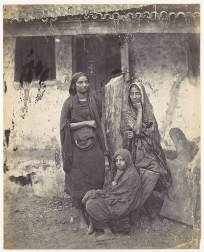 [Tres mujeres de la India Oriental] de Francis Frith