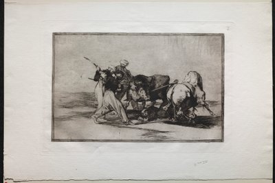 Corridas de toros: Los moros asentados en España, abandonando las supersticiones del Corán, adoptaron este arte de cazar y lanzan un toro en campo abierto de Francisco de Goya