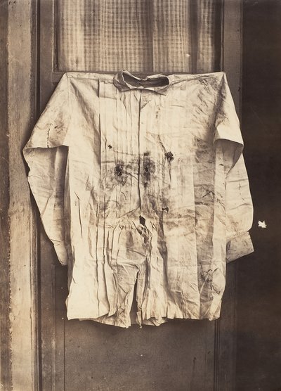 La Camisa del Emperador, Usada durante su Ejecución, 1867 de Francois Aubert
