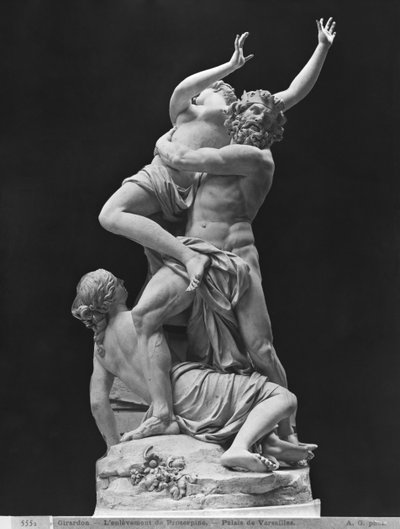 Rapto de Proserpina por Plutón mientras una de sus compañeras la retiene, 1699 de Francois Girardon