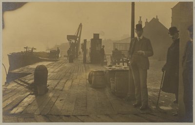 [Muelles de Whitby] de Frank Meadow Sutcliffe