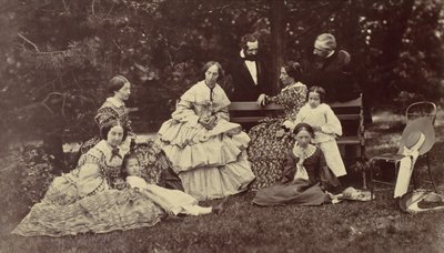 [Retrato de grupo de cuatro mujeres, dos hombres y tres niños en un jardín], 1850s-60s de Franz Antoine