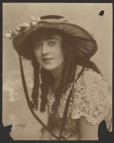 [Retrato de mujer] de Fred Hartsook