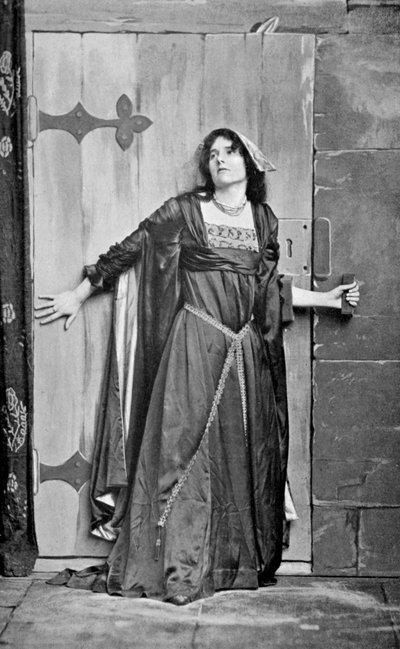 Miss Kitchener como Kate Douglas de Frederick Downer and Sons