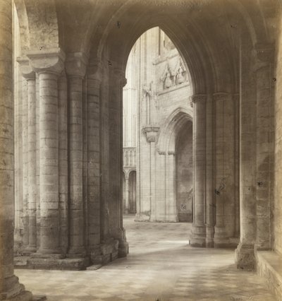 Catedral de Ely: Tarde a través de los transeptos de Frederick H. Evans