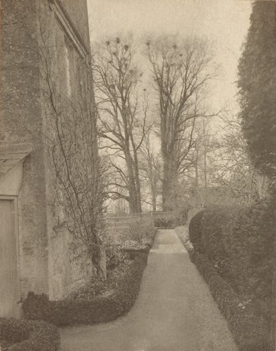 Mansión Kelmscott: En el jardín de Frederick H. Evans