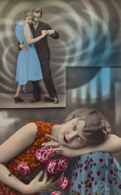 Una joven sueña con bailar con un hombre de French Photographer