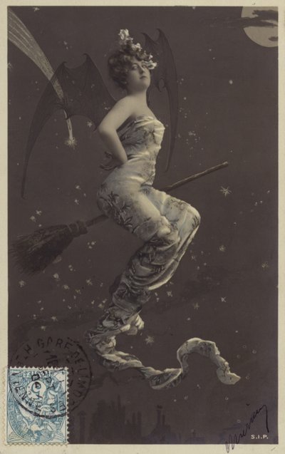 Una joven sentada en una escoba volando sobre los tejados de French Photographer