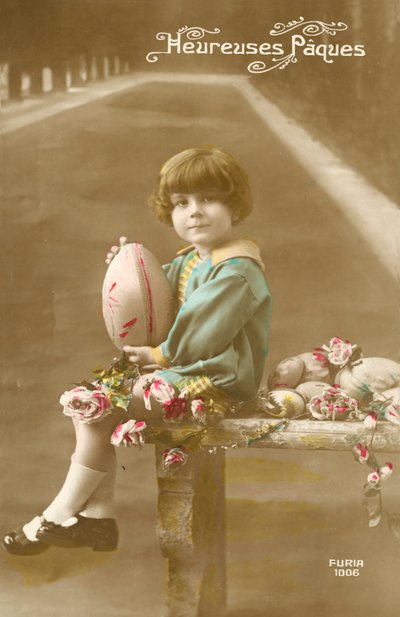 Niño con huevos de Pascua de French Photographer