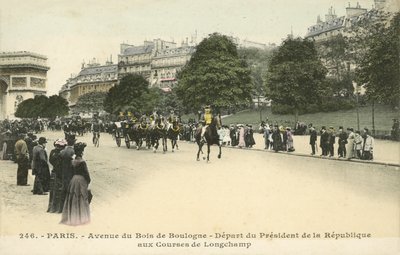 Salida del Presidente de Francia, Hipódromo de Longchamp, París de French Photographer