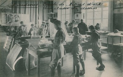 Clase de dibujo en una escuela de arte, Francia de French Photographer