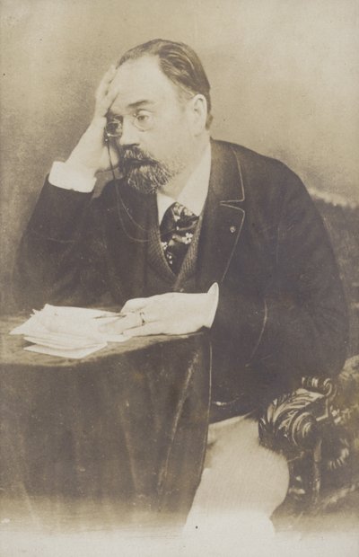 Emile Zola (1840-1902), novelista, periodista y dramaturgo francés de French Photographer