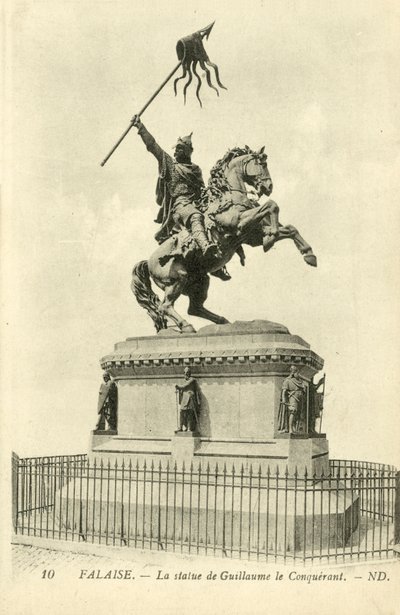 Falaise, La estatua de Guillermo el Conquistador, ND de French Photographer