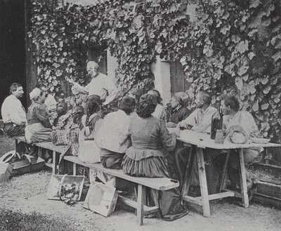 Recolectores de uvas almorzando de French Photographer