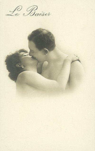 Pareja besándose de French Photographer
