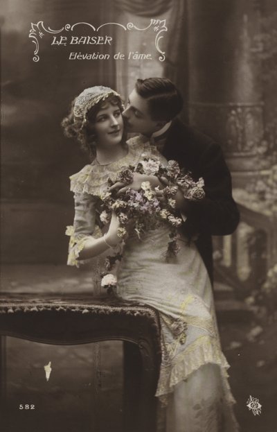 Pareja besándose de French Photographer