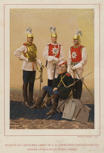 El ejército ruso: Regimiento de los Caballeros-Guardias de S.M. la Emperatriz Maria-Feodorovna, oficial y soldados en uniformes variados de French Photographer