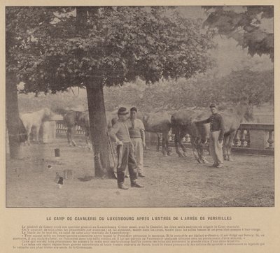 La Comuna de París, El Campamento de Caballería de Luxemburgo Después de la Entrada del Ejército de Versalles (foto en b/n) de French Photographer