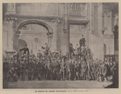 La Comuna de París, Un Grupo de Guardias Nacionales, patio de la Escuela de Bellas Artes de French Photographer