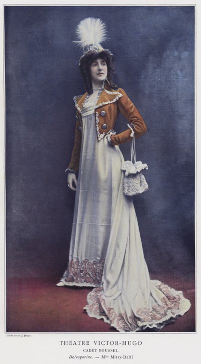 Mademoiselle Mitzy-Dalti como Delvaporine en Cadet Roussel de French Photographer