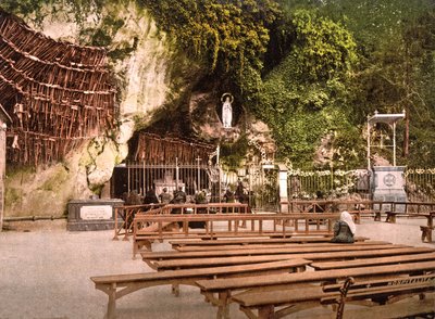 Nuestra Señora de Lourdes, 1890-1900 de French Photographer