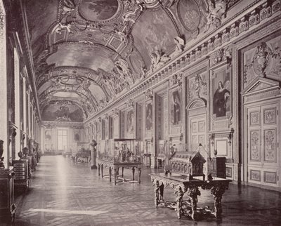 París: Galería de Apolo, Museo del Louvre, mirando al sur de French Photographer