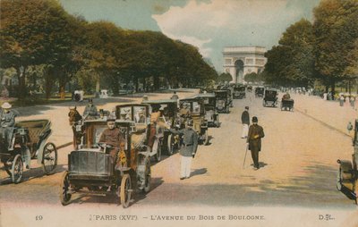 París, La Avenida del Bosque de Boulogne. Postal enviada en 1913. de French Photographer
