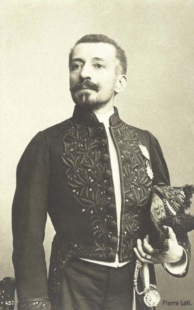 Pierre Loti, oficial naval y novelista francés de French Photographer