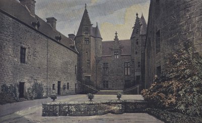 Ploubezre, Castillo de Kergrist, Conjunto sobre el Patio de honor de French Photographer