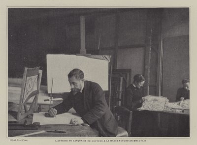 Taller de trazado y costura en la Manufactura de Tapices de Beauvais, Francia de French Photographer