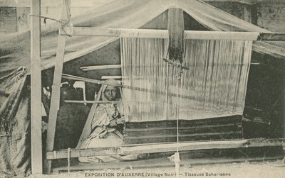 Niña tejedora de French Photographer