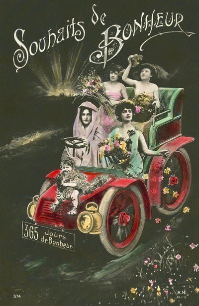 Mujeres lanzando flores desde un automóvil de French Photographer