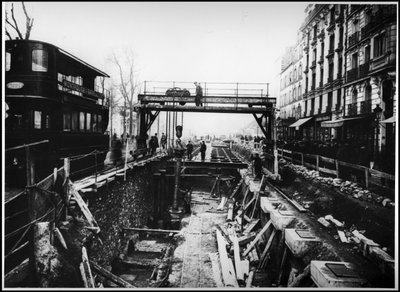 Obras para la construcción del metro en la Porte d
