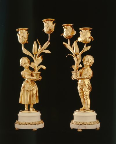 Un par de candelabros de ormolu de French School