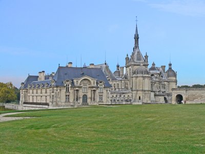 Vista del Castillo de French School