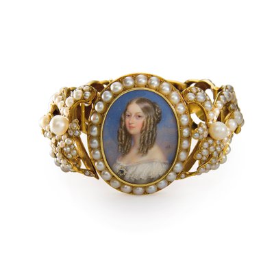 Brazalete con miniatura de Victoire, Duquesa de Nemours de French School