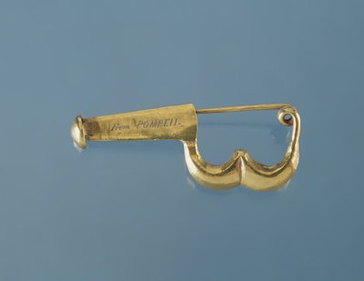 Broche en estilo pompeyano perteneciente a Caroline Murat de French School