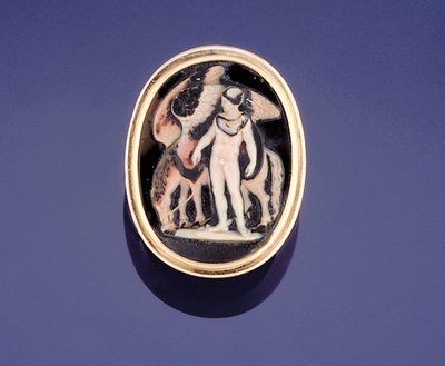 Anillo camafeo con Belerofonte llevando a Pegaso al agua de French School