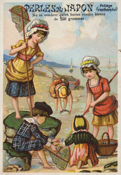Niños pescando en la playa de French School