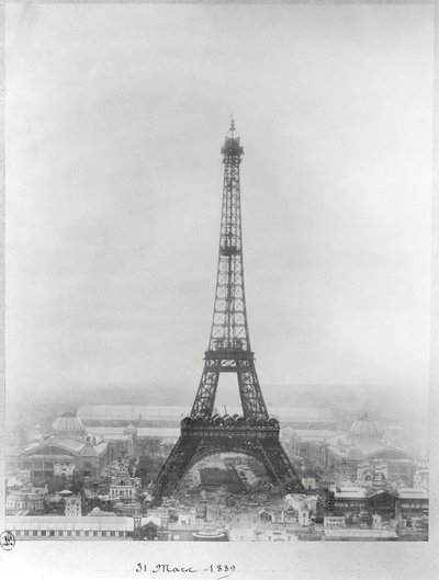 Construcción de la Torre Eiffel, París, 31 de marzo de 1889 de French School