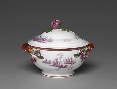 Tazón cubierto, fabricado por la Fábrica de Saint Clement, c.1775 de French School