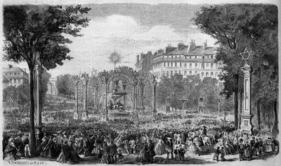 Decoración del Rond Point des Champs Elysées en París para la fiesta del 15 de agosto. de French School
