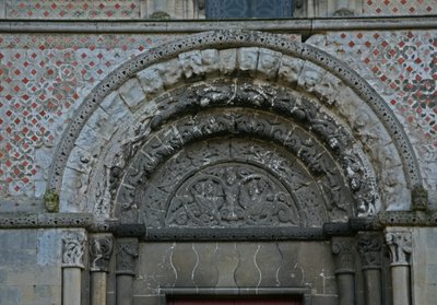 (detalle) de la puerta norte de French School