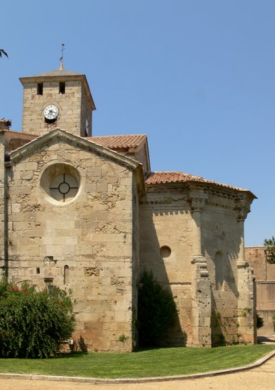 Vista del extremo este de la iglesia de French School