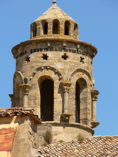 Representación de la torre de French School