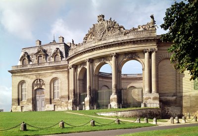 Entrada a los establos de French School
