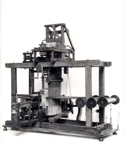 Primer telar totalmente automatizado inventado por Jacques de Vaucanson (1709-82) c.1745 de French School