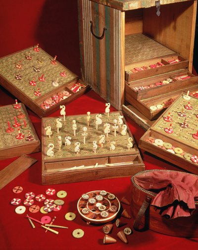 Juego de lotería del Delfín inventado por Luis XIV (1638-1715) (madera y marfil) de French School