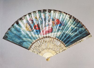 Abanico que representa danza y juego, cuero de cisne con varilla de guardia de marfil incrustada con nácar de French School