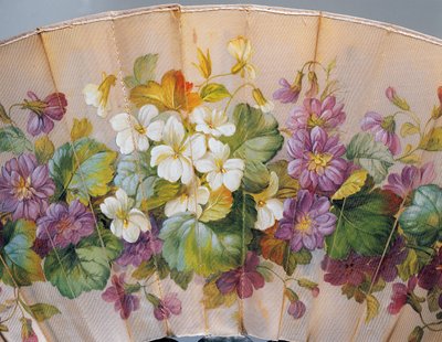 Abanico con motivos florales, seda pintada y nácar, creado por Felix Alexandre, París de French School